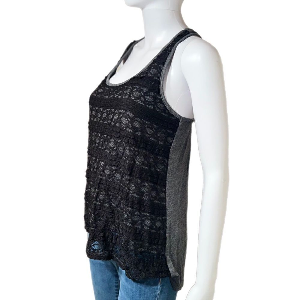 Lace Contrast Tank Top - Picture 2 of 12